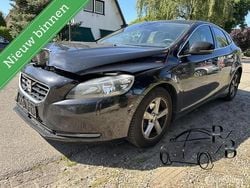 Zwart Gebruikt 2012 Volvo V40 Momentum Stationwagen | € 2.199 (Super prijs)