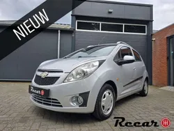 Grijs, metallic lak Gebruikt 2011 Chevrolet Spark LS Hatchback | € 3.195 (Eerlijke prijs)