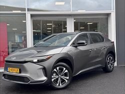 Grijs Gebruikt 2024 Toyota bZ4X Active SUV | € 37.249 (Eerlijke prijs)