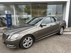 Grijs Gebruikt 2011 Mercedes E250 Avantgarde Sedan | € 10.950 (Eerlijke prijs)