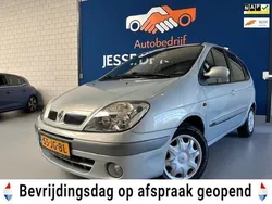 Grijs Gebruikt 2002 Renault Scénic Authentique MPV | € 1.450 (Eerlijke prijs)