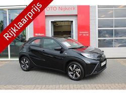 Zwart Gebruikt 2022 Toyota Aygo X Limited SUV | € 19.900