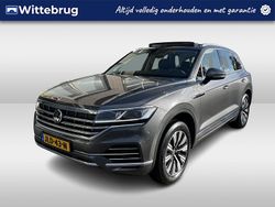 Grijs Gebruikt 2021 VW Touareg Elegance SUV | € 49.950 (Goede deal)