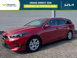 Rood, metallic lak Gebruikt 2023 Kia Ceed Sportswagon Stationwagen | € 26.440 (Iets duurder)