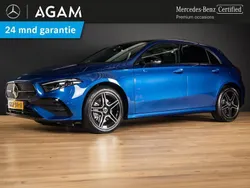 Blauw Gebruikt 2024 Mercedes E250 AMG line Hatchback | € 40.950 (Eerlijke prijs)