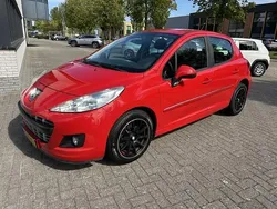 Rood Gebruikt 2011 Peugeot 207 Urban Move Hatchback | € 3.250 (Eerlijke prijs)