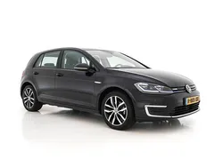 Zwart Gebruikt 2020 VW e-Golf Hatchback | € 12.745 (Eerlijke prijs)