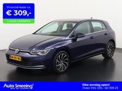 Blauw Gebruikt 2021 VW Golf VIII Style Hatchback | € 25.690 (Goede deal)