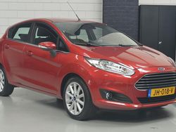Rood Gebruikt 2016 Ford Fiesta Titanium Hatchback | € 7.950 (Eerlijke prijs)