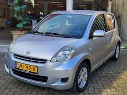 Grijs Gebruikt 2009 Daihatsu Sirion Hatchback | € 4.490 (Iets duurder)