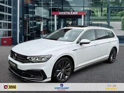 Wit Gebruikt 2020 VW Passat GTE Stationwagen | € 24.500 (Eerlijke prijs)