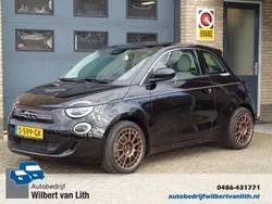 Zwart Gebruikt 2022 Fiat 500e La Prima Hatchback | € 24.995 (Iets duurder)