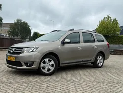 Bruin Gebruikt 2014 Dacia Logan MCV Prestige MPV | € 5.945 (Eerlijke prijs)