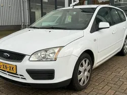 Wit Gebruikt 2007 Ford Focus Trend Stationwagen | € 1.450 (Iets duurder)