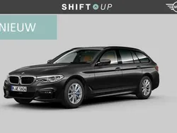 Grijs Gebruikt 2019 BMW 540 M Sport Stationwagen | € 49.940 (Eerlijke prijs)