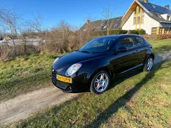 Zwart Gebruikt 2010 Alfa Romeo MiTo Distinctive Hatchback | € 3.600 (Eerlijke prijs)