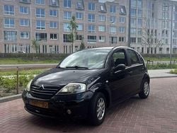 Zwart Gebruikt 2004 Citroën C3 Hatchback | € 750 (Goede deal)