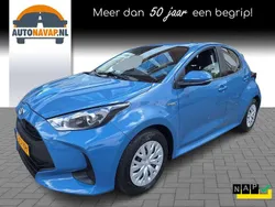 Blauw Gebruikt 2020 Toyota Yaris Hybrid Active Hatchback | € 17.495 (Eerlijke prijs)