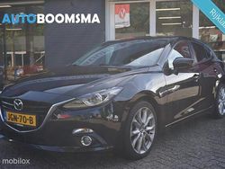 Zwart Gebruikt 2017 Mazda 3 Hatchback | € 13.945 (Eerlijke prijs)
