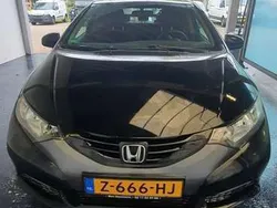 Gebruikt 2013 Honda Civic S Sedan | € 9.950 (Eerlijke prijs)