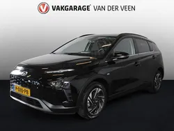 Zwart Gebruikt 2022 Hyundai Bayon Premium SUV | € 18.945 (Eerlijke prijs)