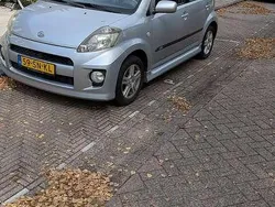 Zilver Gebruikt 2006 Daihatsu Sirion Hatchback | € 2.750 (Goede deal)