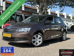 Bruin, metallic lak Gebruikt 2017 Skoda Fabia Active Hatchback | € 9.950 (Eerlijke prijs)