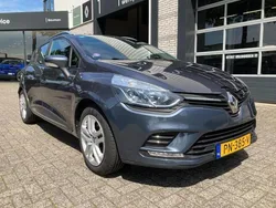 Grijs Gebruikt 2017 Renault Clio GrandTour Zen Stationwagen | € 9.250 (Eerlijke prijs)