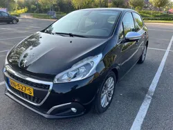 Zwart Gebruikt 2015 Peugeot 208 Hatchback | € 7.550 (Eerlijke prijs)