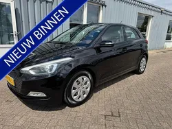 Zwart Gebruikt 2016 Hyundai i20 Comfort Hatchback | € 5.999 (Goede deal)