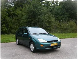 Groen Gebruikt 2000 Ford Focus Trend Stationwagen | € 1.000 (Goede deal)