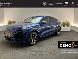 Blauw, metallic lak Gebruikt 2025 Audi Q6 Sportback e-tron S-Line SUV | € 76.600