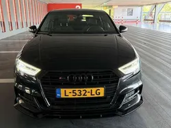 Zwart Gebruikt 2018 Audi A3 Sedan | € 28.450