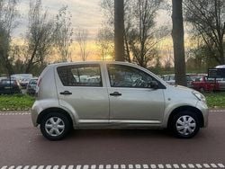 Geel Gebruikt 2009 Daihatsu Sirion Hatchback | € 1.299 (Goede deal)