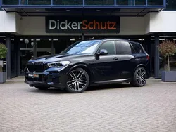 Zwart, metallic lak Gebruikt 2021 BMW X5 M Sport SUV | € 63.950 (Goede deal)