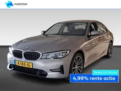 Grijs Gebruikt 2021 BMW 318 Executive Sedan | € 27.375