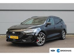 Zwart Gebruikt 2023 Ford Focus ST-Line X Stationwagen | € 22.895 (Eerlijke prijs)