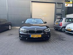 Zwart Gebruikt 2016 BMW 118 Executive Hatchback | € 15.499 (Duur)