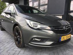 Grijs, metallic lak Gebruikt 2019 Opel Astra Innovation Stationwagen | € 15.900 (Eerlijke prijs)