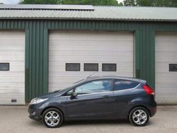 Grijs Gebruikt 2010 Ford Fiesta Trend Hatchback | € 3.950 (Eerlijke prijs)