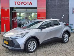 Grijs Gebruikt 2024 Toyota C-HR Active SUV | € 31.999 (Duur)