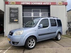 Blauw Gebruikt 2009 Fiat Doblò MPV | € 4.740 (Eerlijke prijs)
