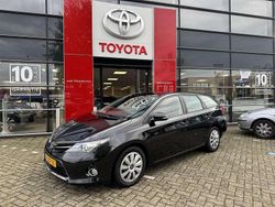Zwart Gebruikt 2014 Toyota Auris Stationwagen | € 9.351 (Eerlijke prijs)