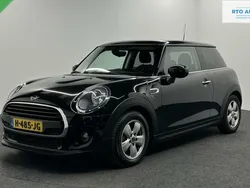 Zwart Gebruikt 2020 Mini Cooper Hatchback | € 15.000 (Goede deal)