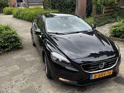 Zwart Gebruikt 2013 Volvo V40 Kinetic Stationwagen | € 9.750 (Iets duurder)