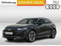 Grijs Nieuw 2025 Audi A3 Sportback Comfort Hatchback | € 49.599 (Iets duurder)