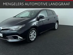 Grijs Gebruikt 2015 Toyota Auris Hybrid Hatchback | € 14.950 (Eerlijke prijs)