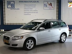 Grijs Gebruikt 2008 Volvo V50 Stationwagen | € 2.500 (Goede deal)