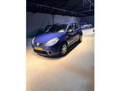 Blauw Gebruikt 2009 Dacia Sandero Ambiance Hatchback | € 1.500 (Eerlijke prijs)