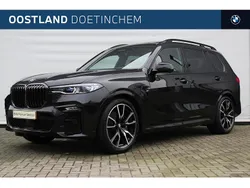 Zwart Gebruikt 2022 BMW X7 Executive SUV | € 98.950 (Eerlijke prijs)